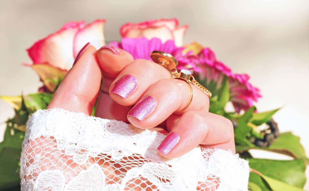 Le Baby boomer Nails : La tendance du moment