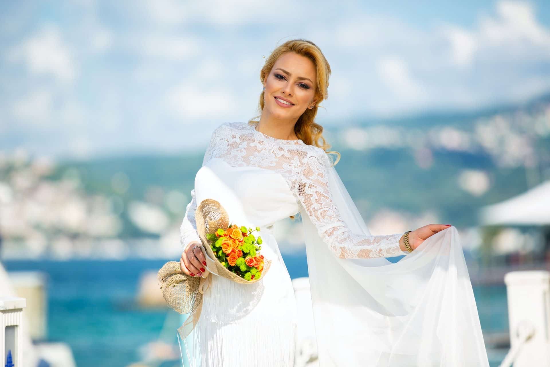 Osez la robe de mariée courte