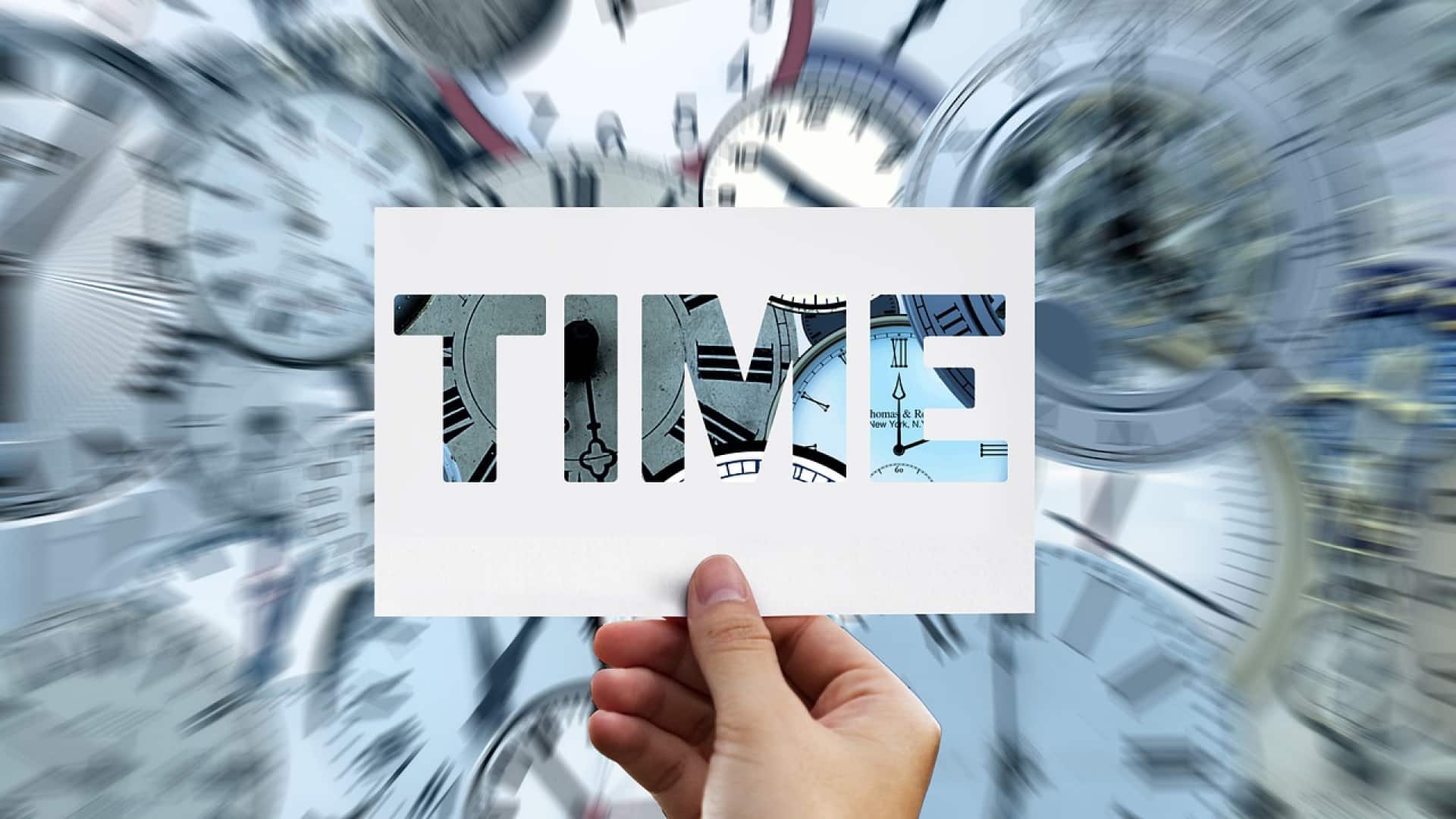 Montre en bois artisanale : un cadeau original et tendance