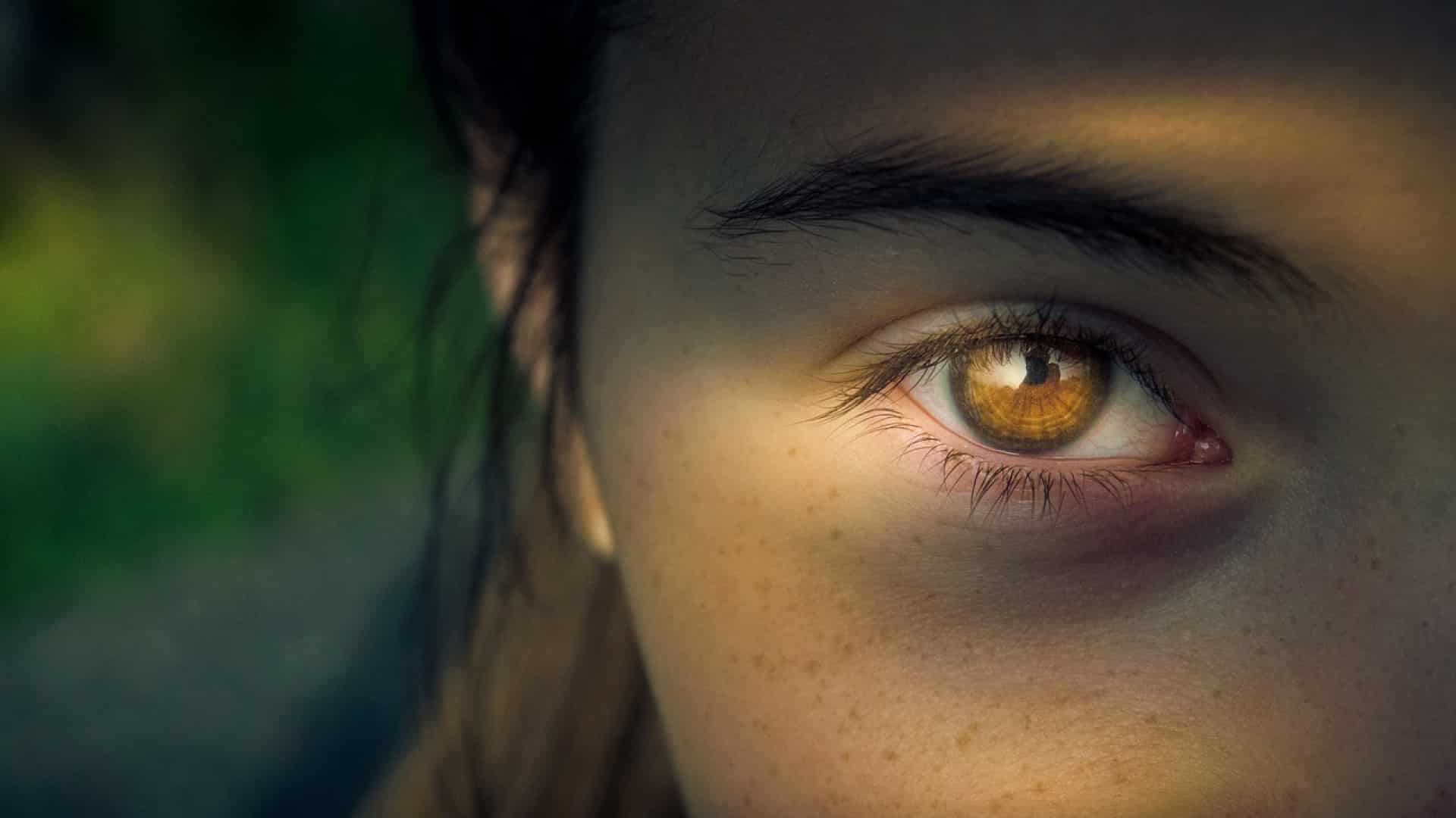 Comment mettre en valeur des yeux hazel ?