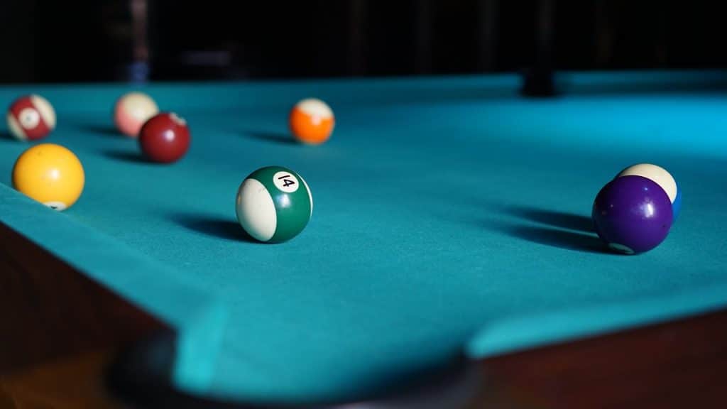 Choisir une table de billard : guide complet