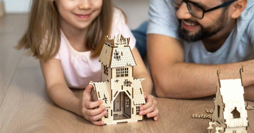 Book nook : l’art miniature qui transforme une bibliothèque en décor de rêve