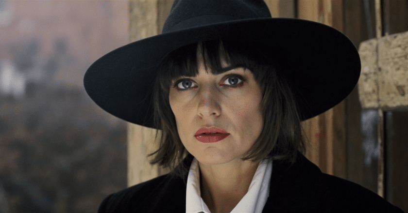 Isabella Blow : l’énigmatique muse de la mode qui a propulsé Alexander McQueen au sommet