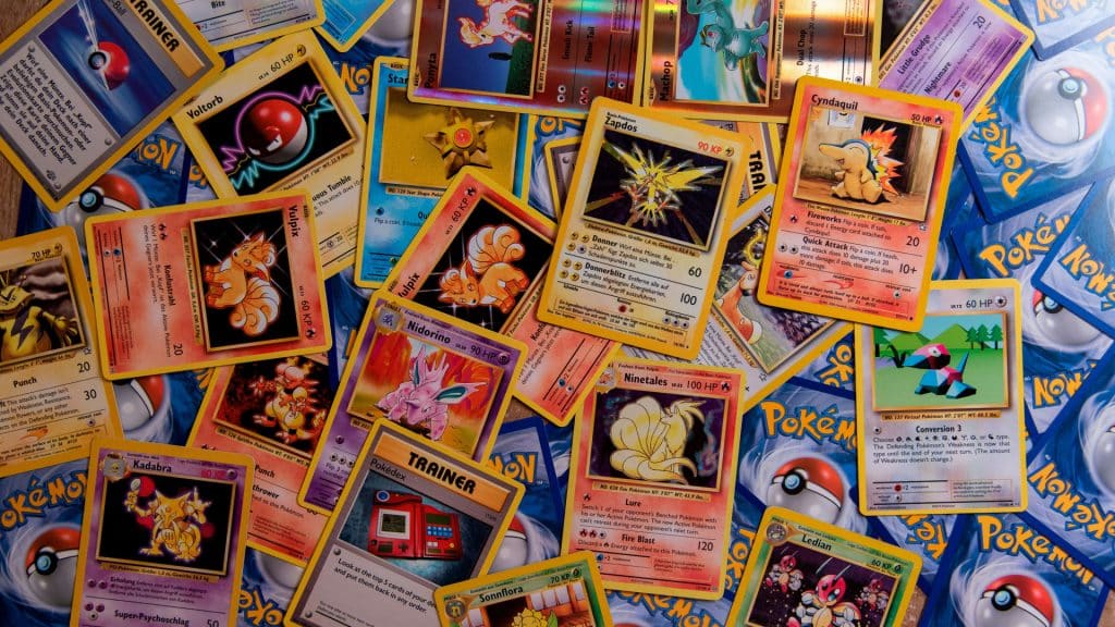 Quel service de gradation choisir pour une carte Pok&eacute;mon rare ou vintage ?