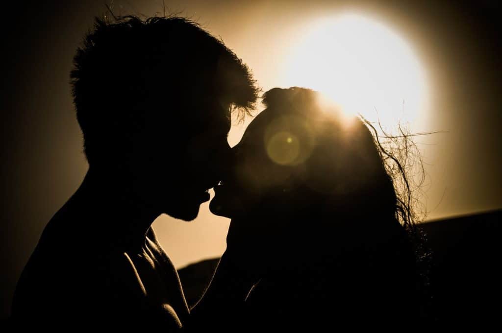 Levrette : ce que cette position r&eacute;v&egrave;le des recherches sur la sexualit&eacute; et le couple